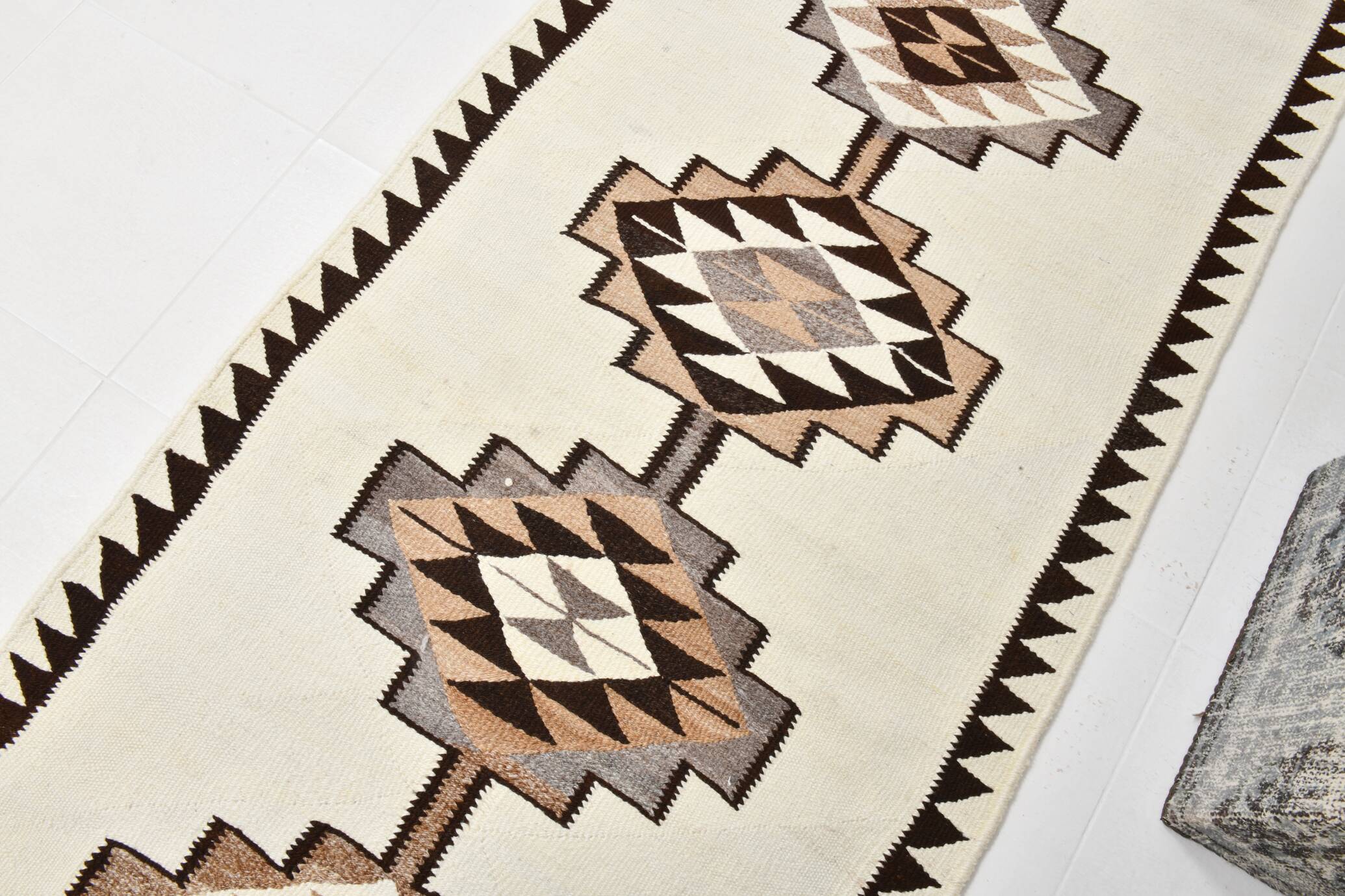 Off White & Brown Tribal Kilim Runner Rug, 101x388Cm