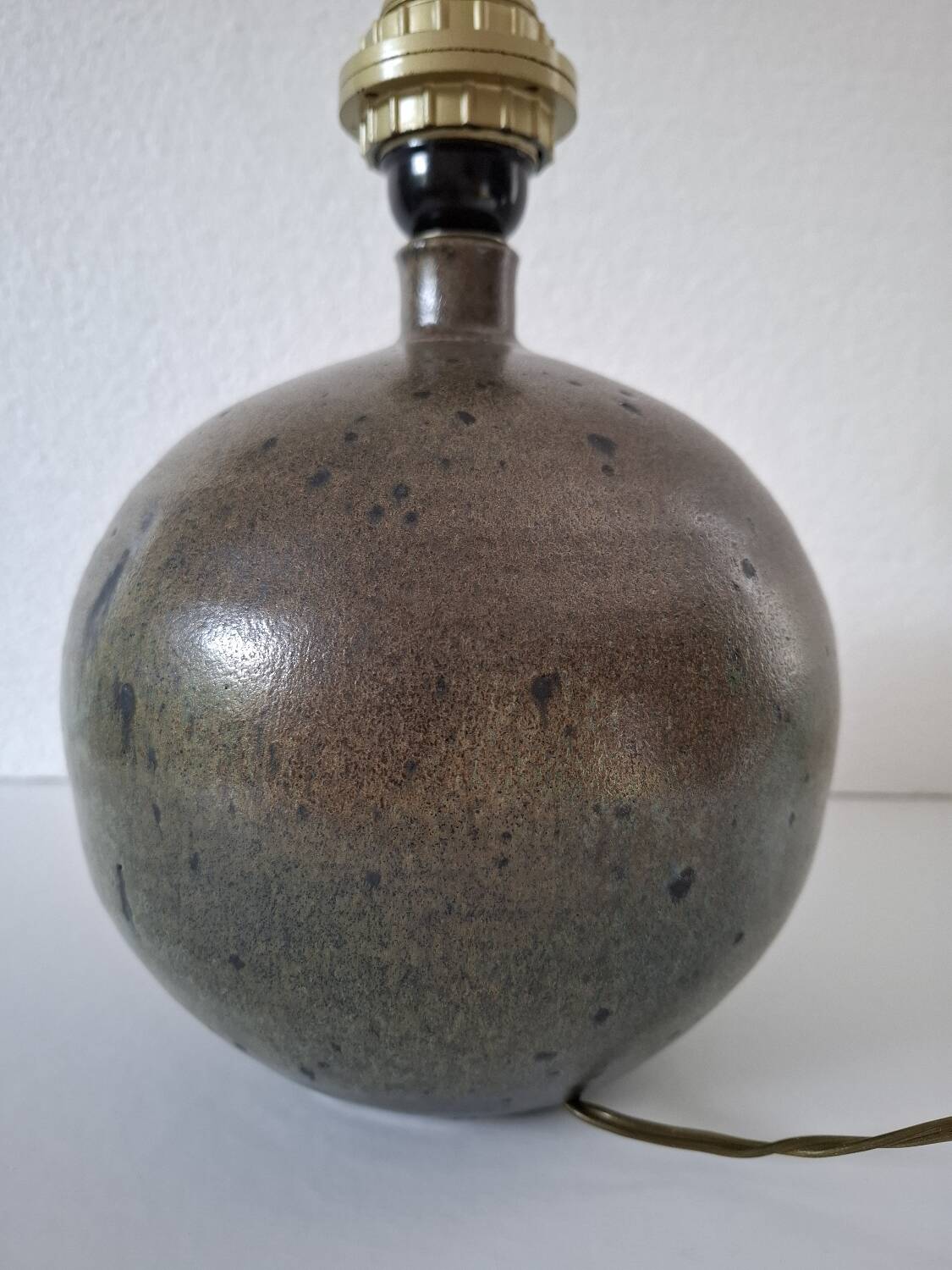 Vintage ceramic lamp base B.H'dry