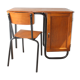 Bureau et chaise de maître d'école