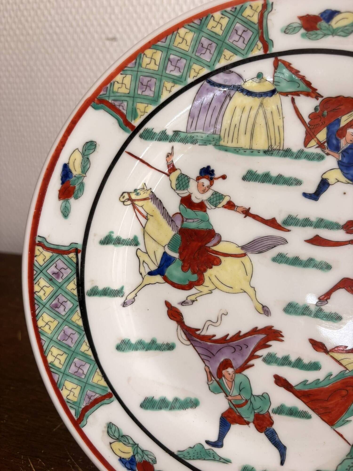 Ancient Plate War Cavalry Wucai Famille Verte Ming Qing Kangxi China
