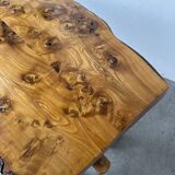 Table artisanale en orme massif, art populaire