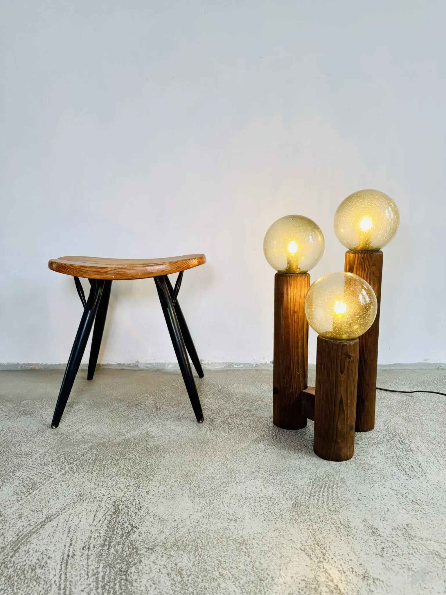 Lampe de table modèle 19 par Temde Leuchten, Suisse, années 1960.