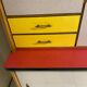Buffet de cuisine vintage pieds compas