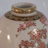 Vase satusma
