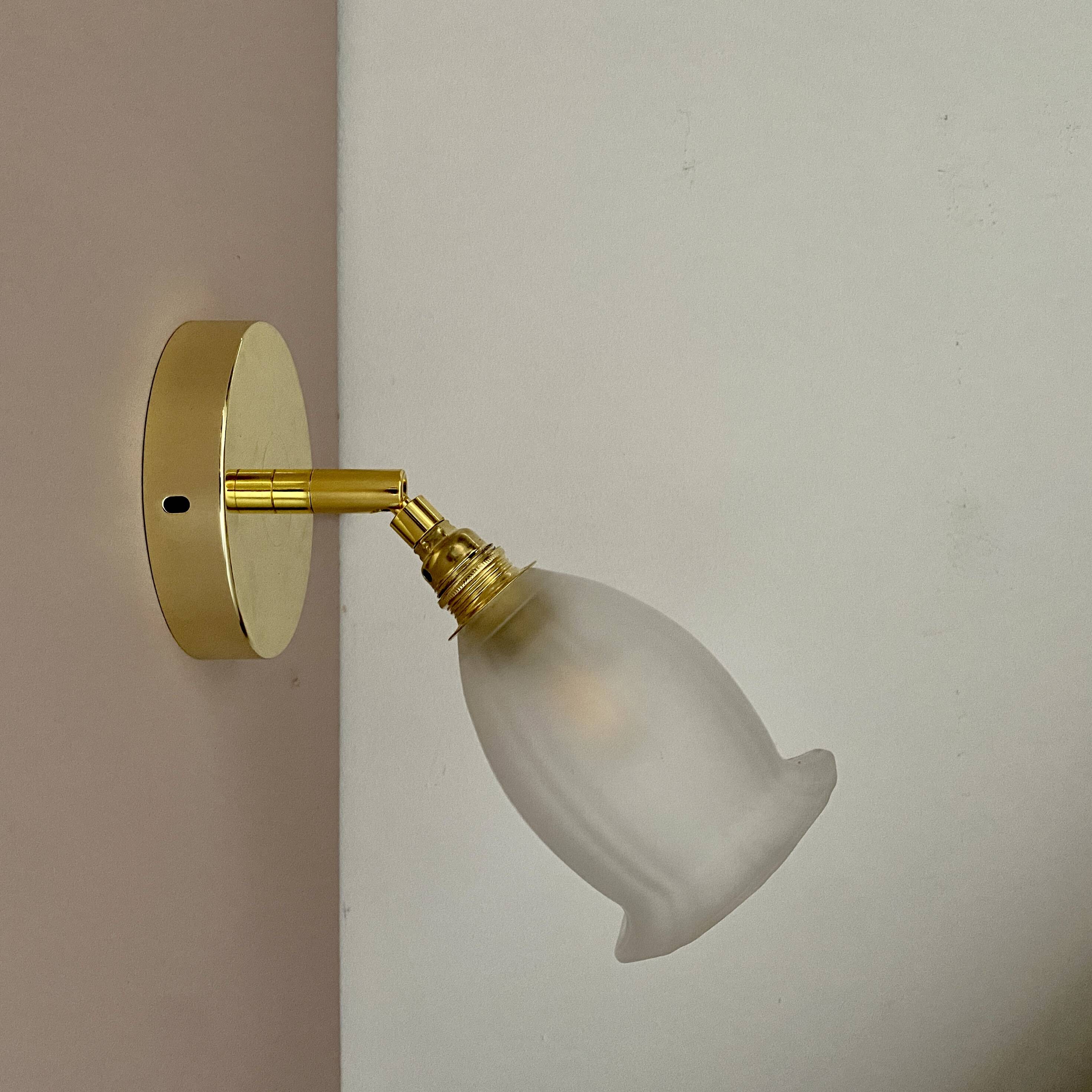 Vintage tulip wall lamp in frosted glass