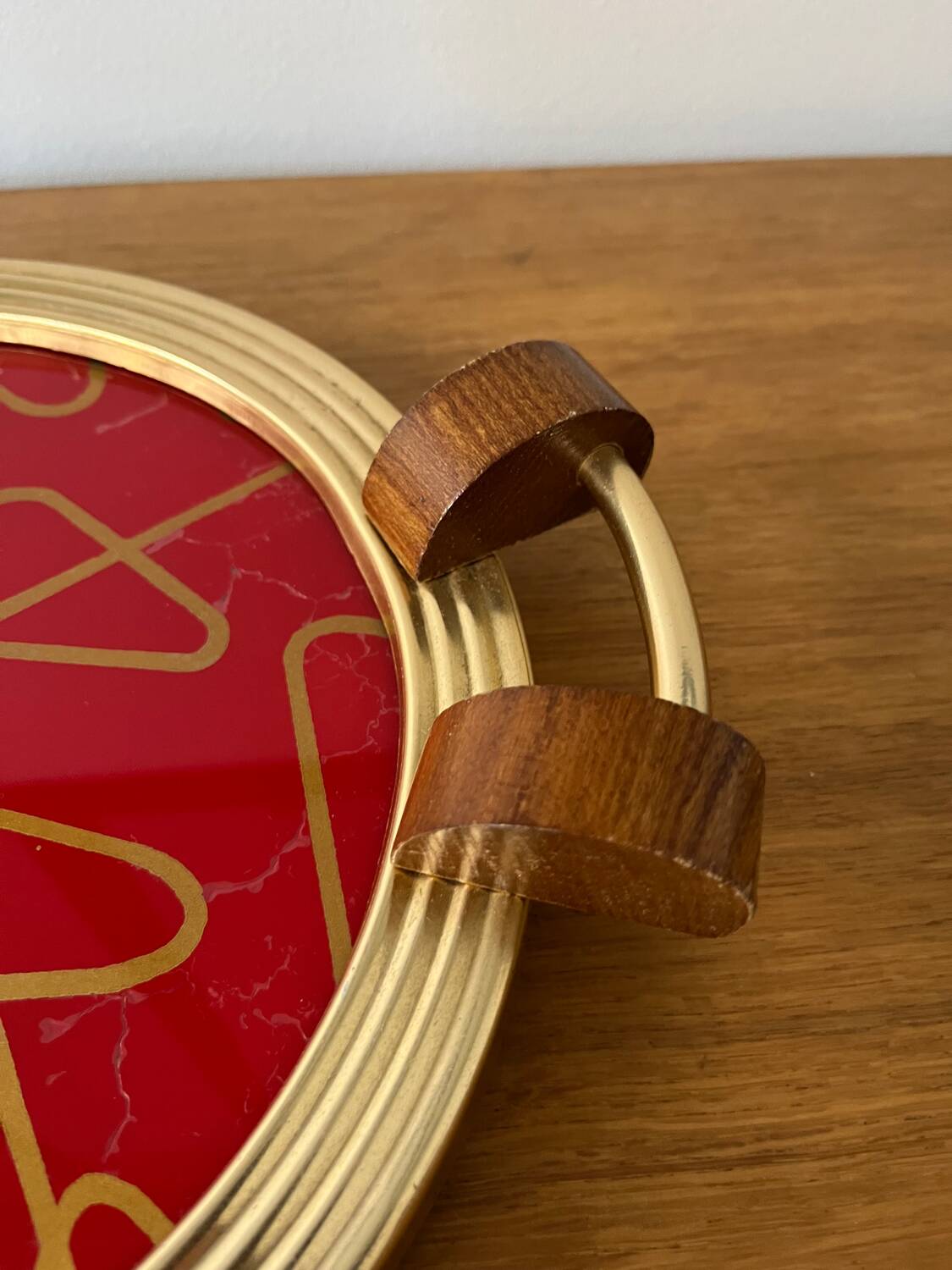 Small graphic trays from the 1950s.