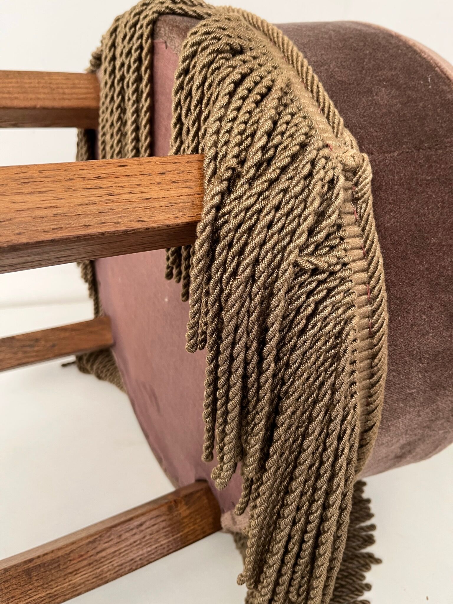 Pouf velours vintage avec frange
