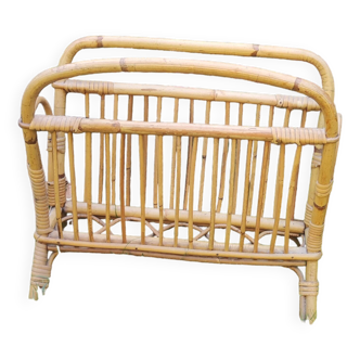Wicker newspaper rack / magazine rack