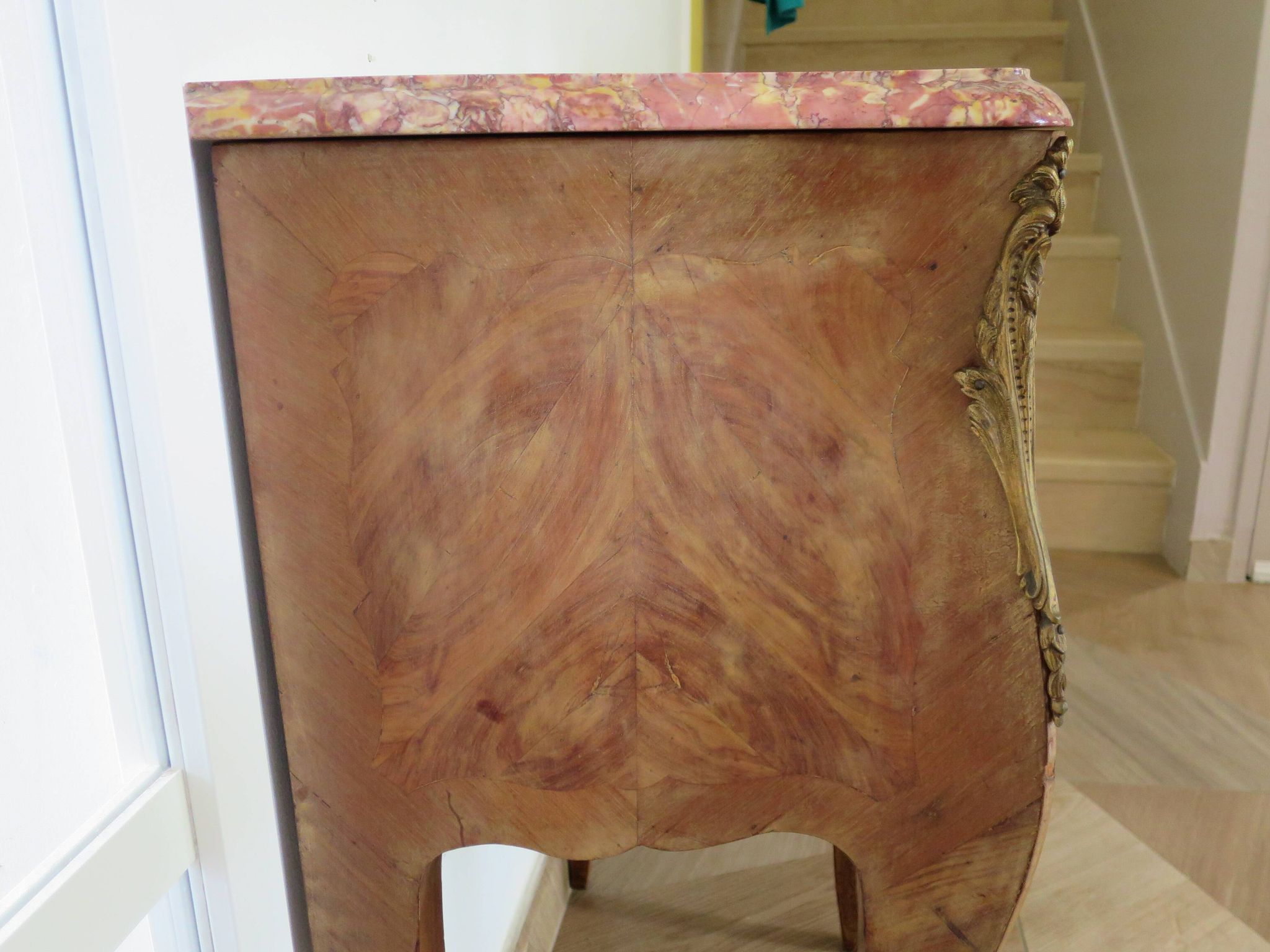 Paire de 2 chevets-louis xv-marqueterie-2 tiroirs-marbre rose