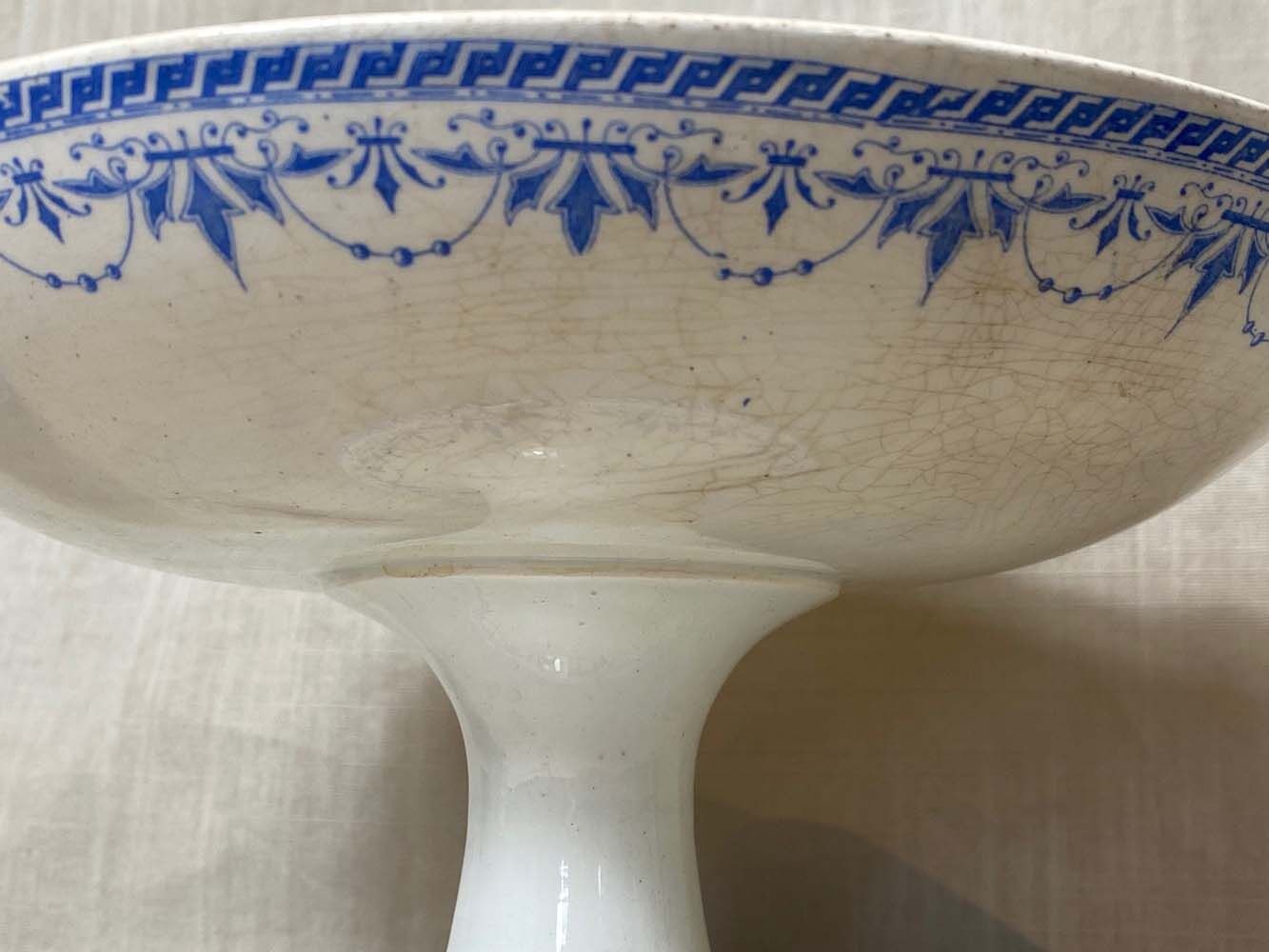 Ensemble B&Cie, Creil and Montereau, saucier with standing cup