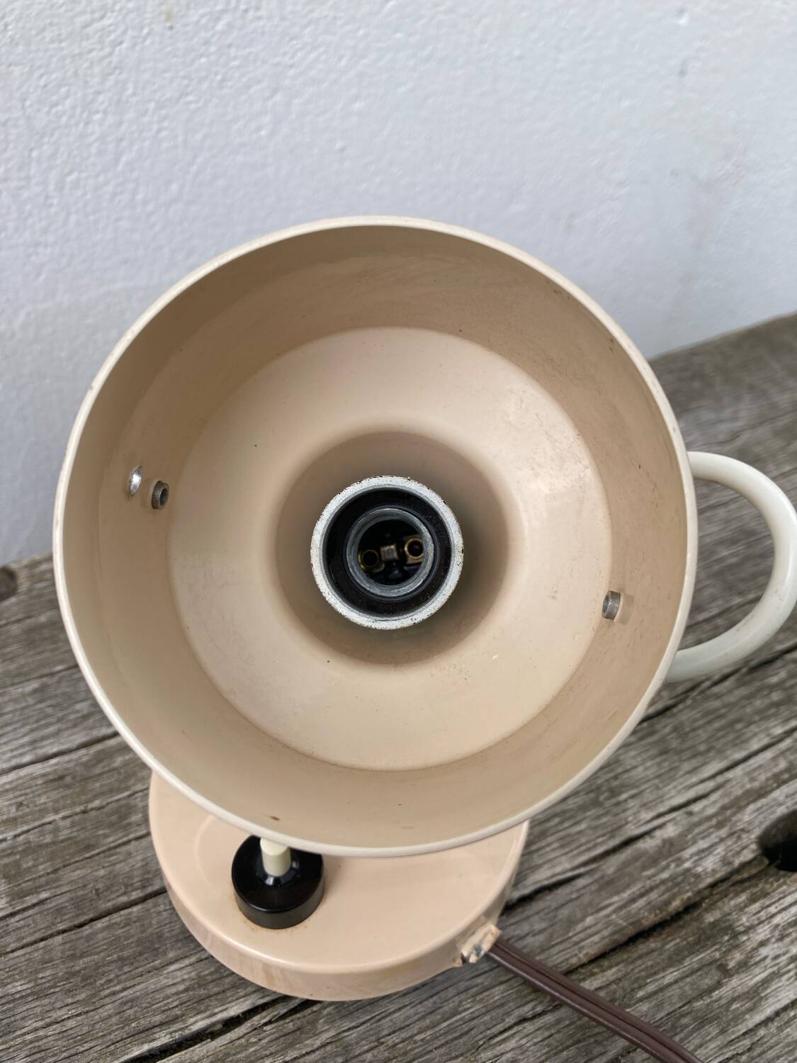 Delmas beige metal wall light, 1970