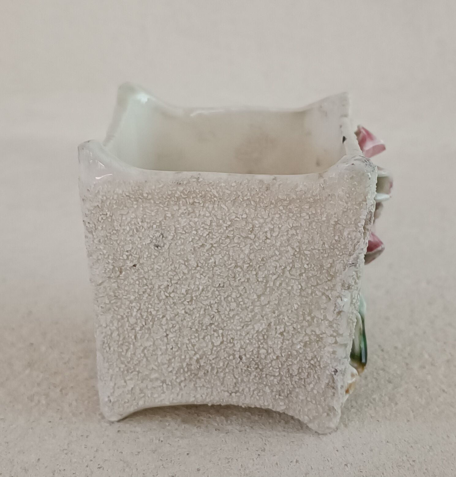 Planter in granite earthenware and slurry