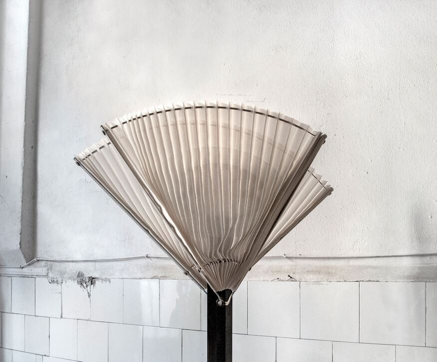 Butterfly lamp by Afra and Tobia Scarpa for Flos Italia Anno 1985 | Selency