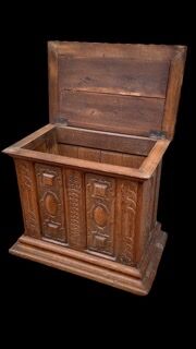 Antique Chest in Oak