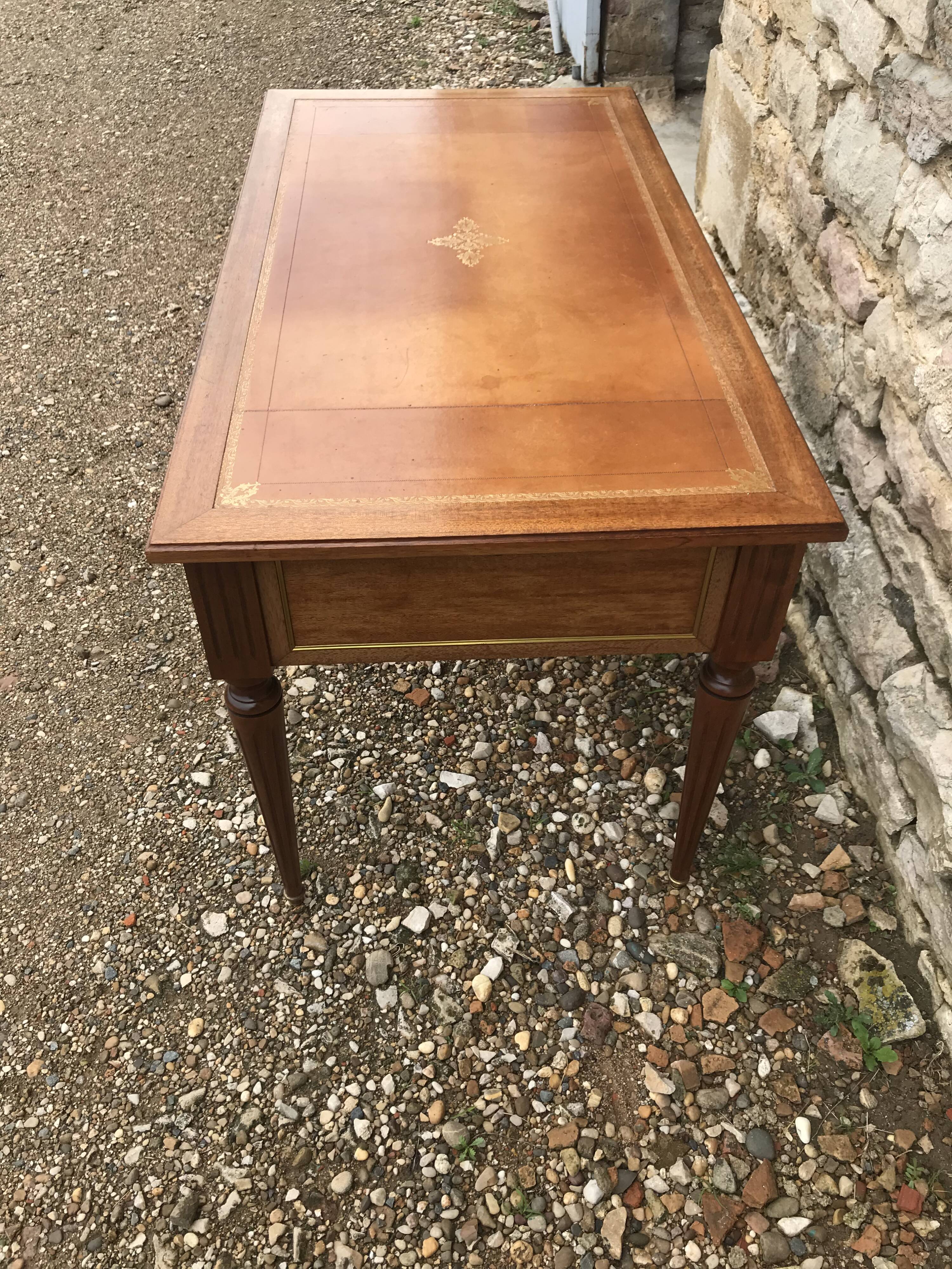 Desk Louis XVI style