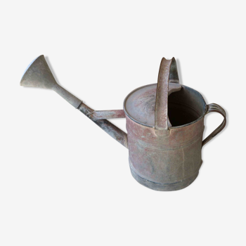 Zinc watering can