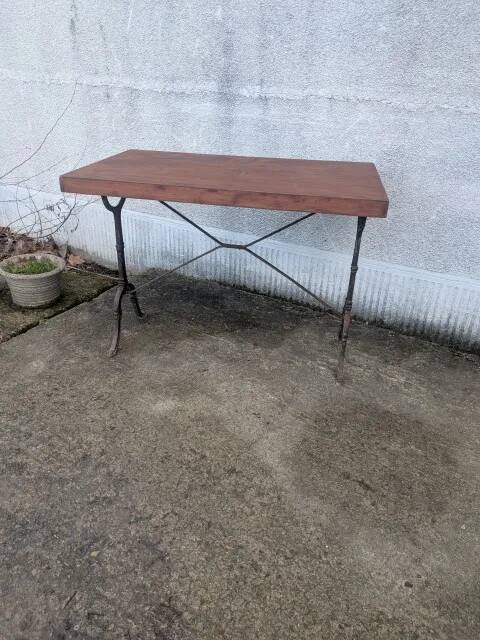 Bistro table