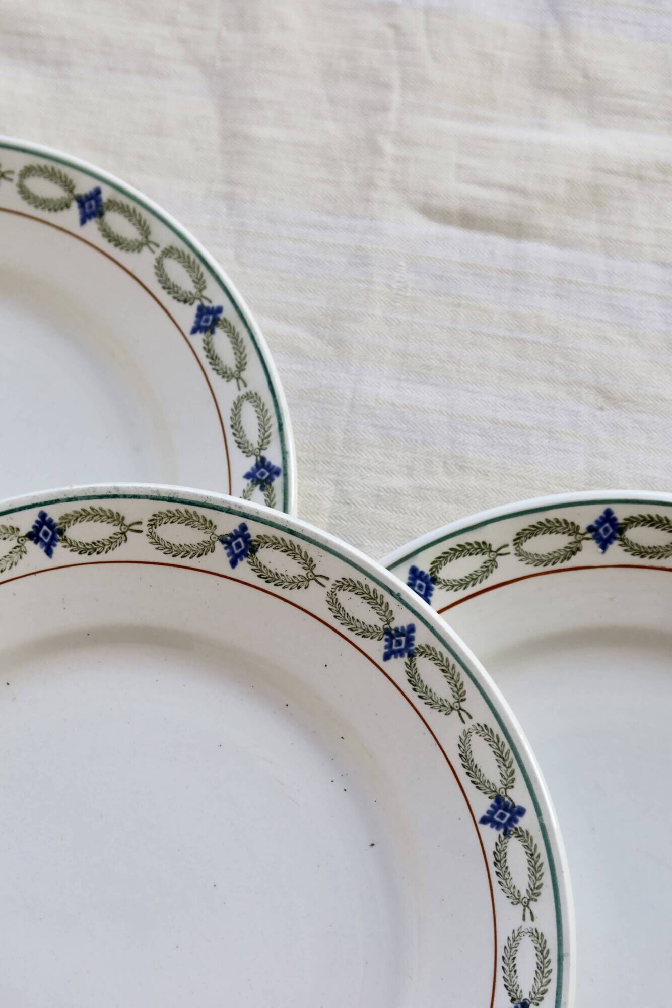 4 vintage dessert plates Terre de Fer Saint-Amand - Model 6000