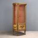 Vitrine ancienne de style néoclassique en bois sculpté, XIXe siècle