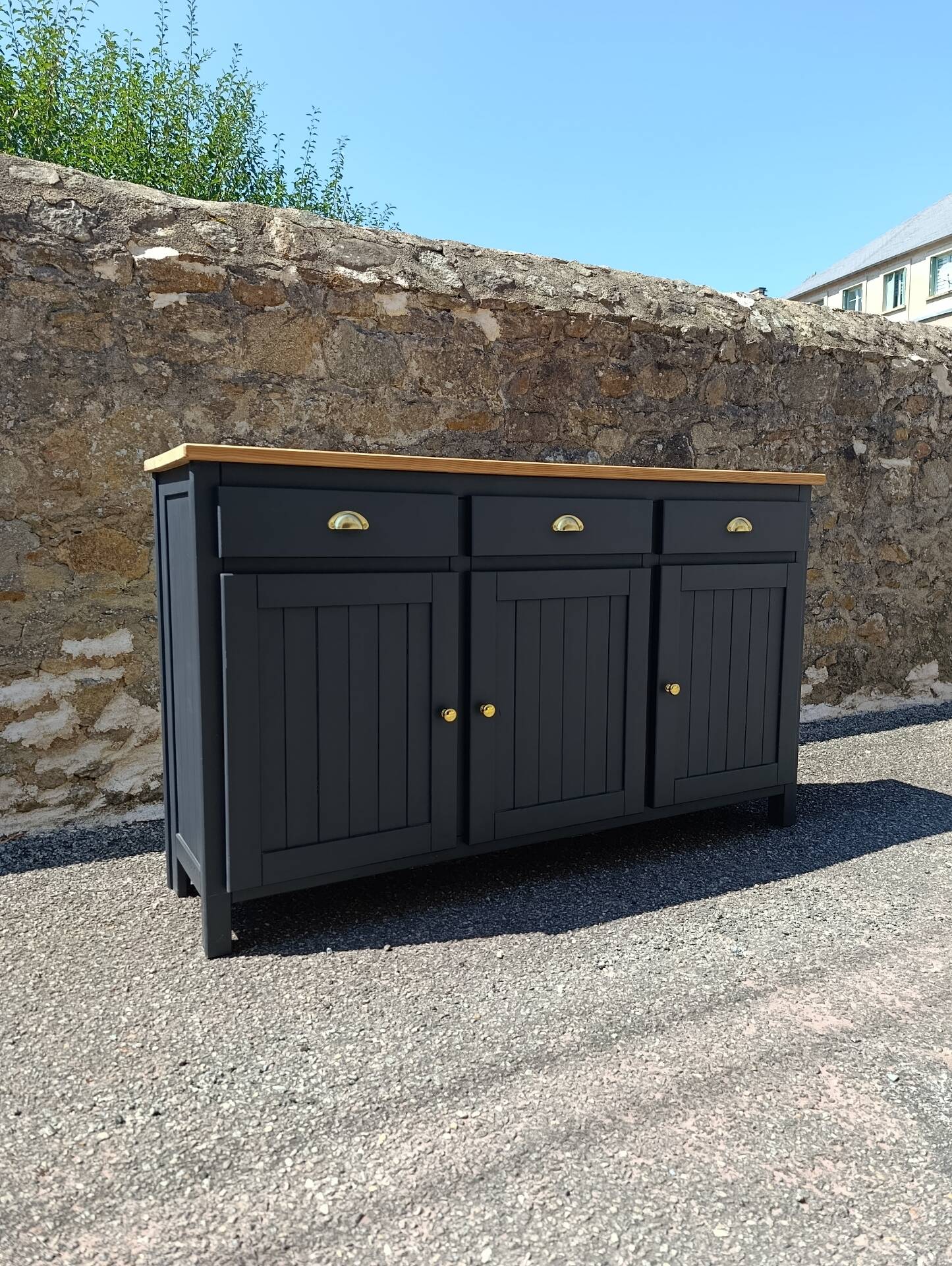 Buffet with 3 drawers and 3 doors
