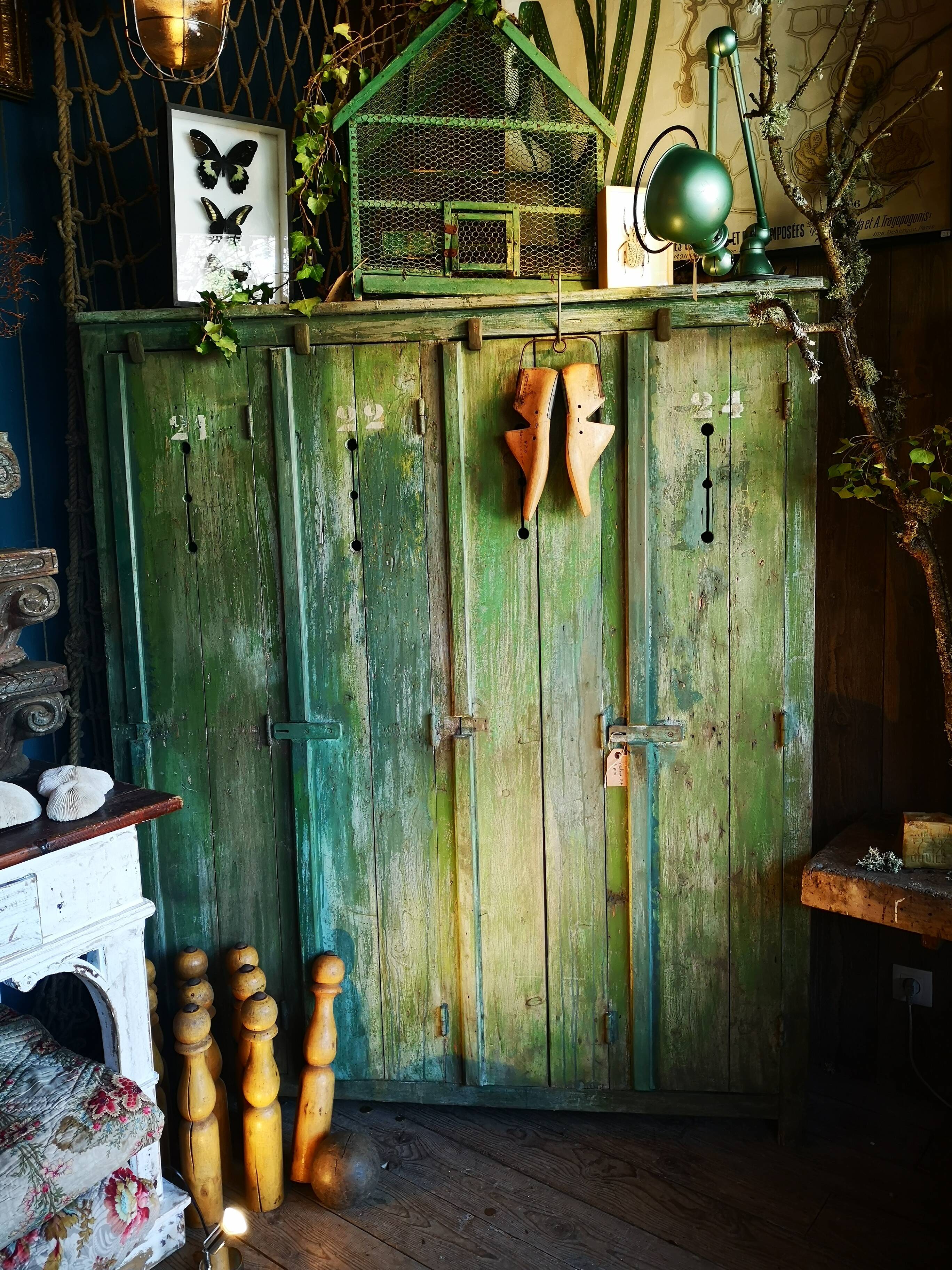 Vestiaire en bois vert