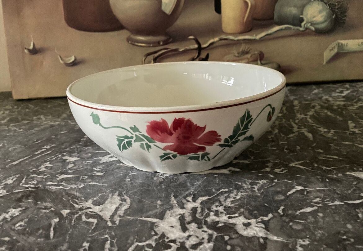 Salad bowl "HBCM, Montereau, France" diam 21 cm