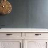 Parisian dove buffet