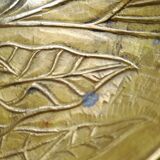 Empty of brass duck pockets