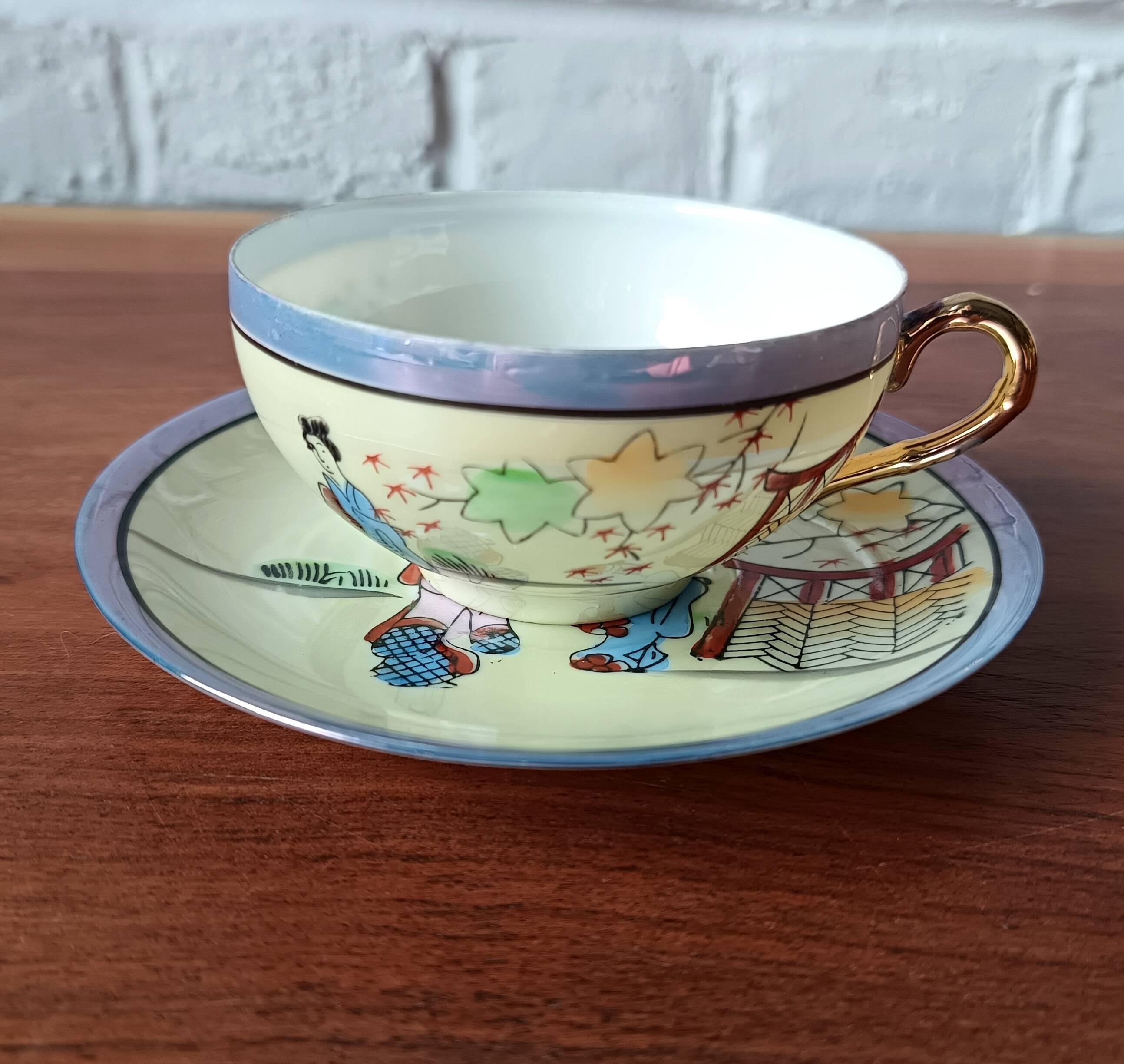 Service à thé en porcelaine fine japonaise vintage motif paysage