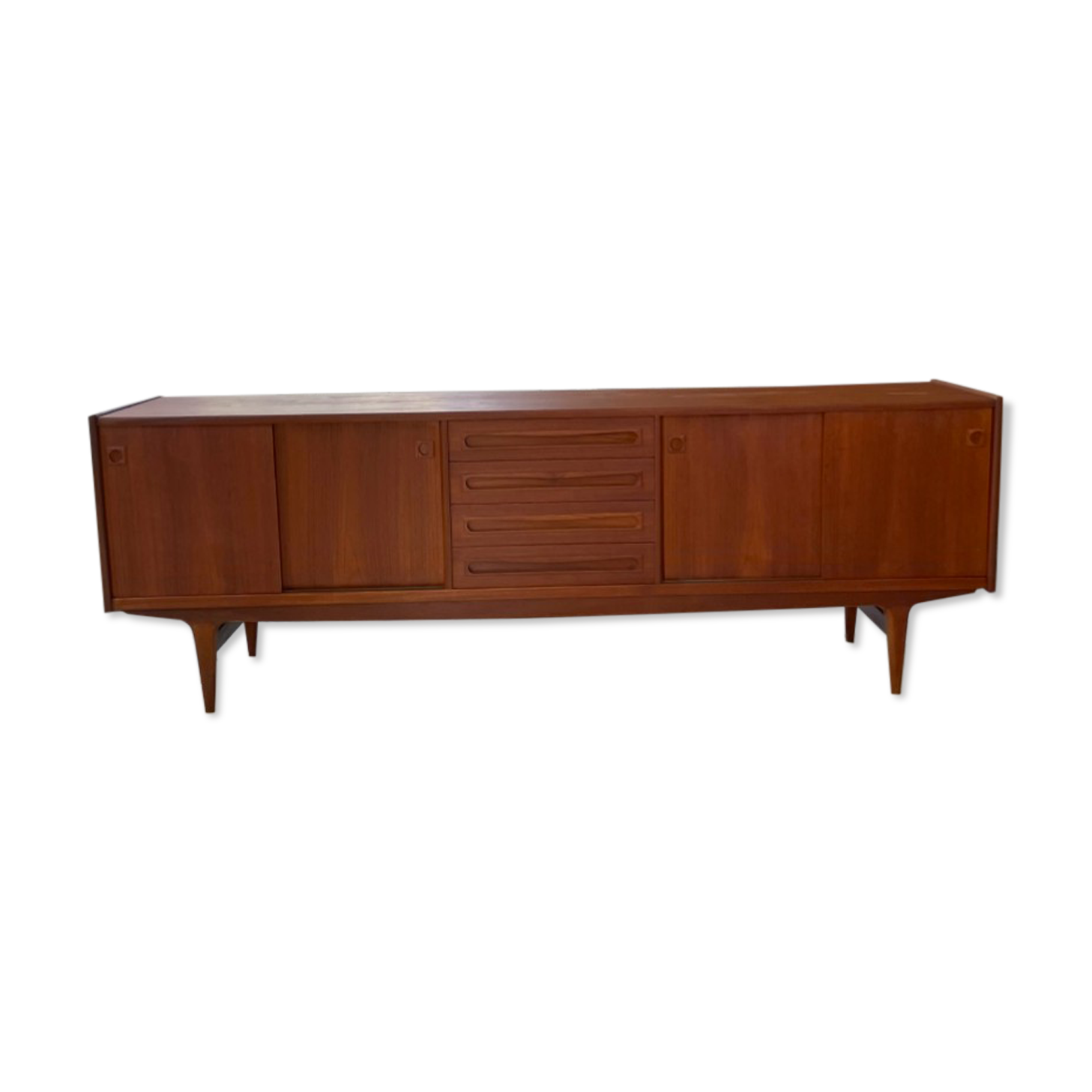 Teak row Johannes Andersen Samcom