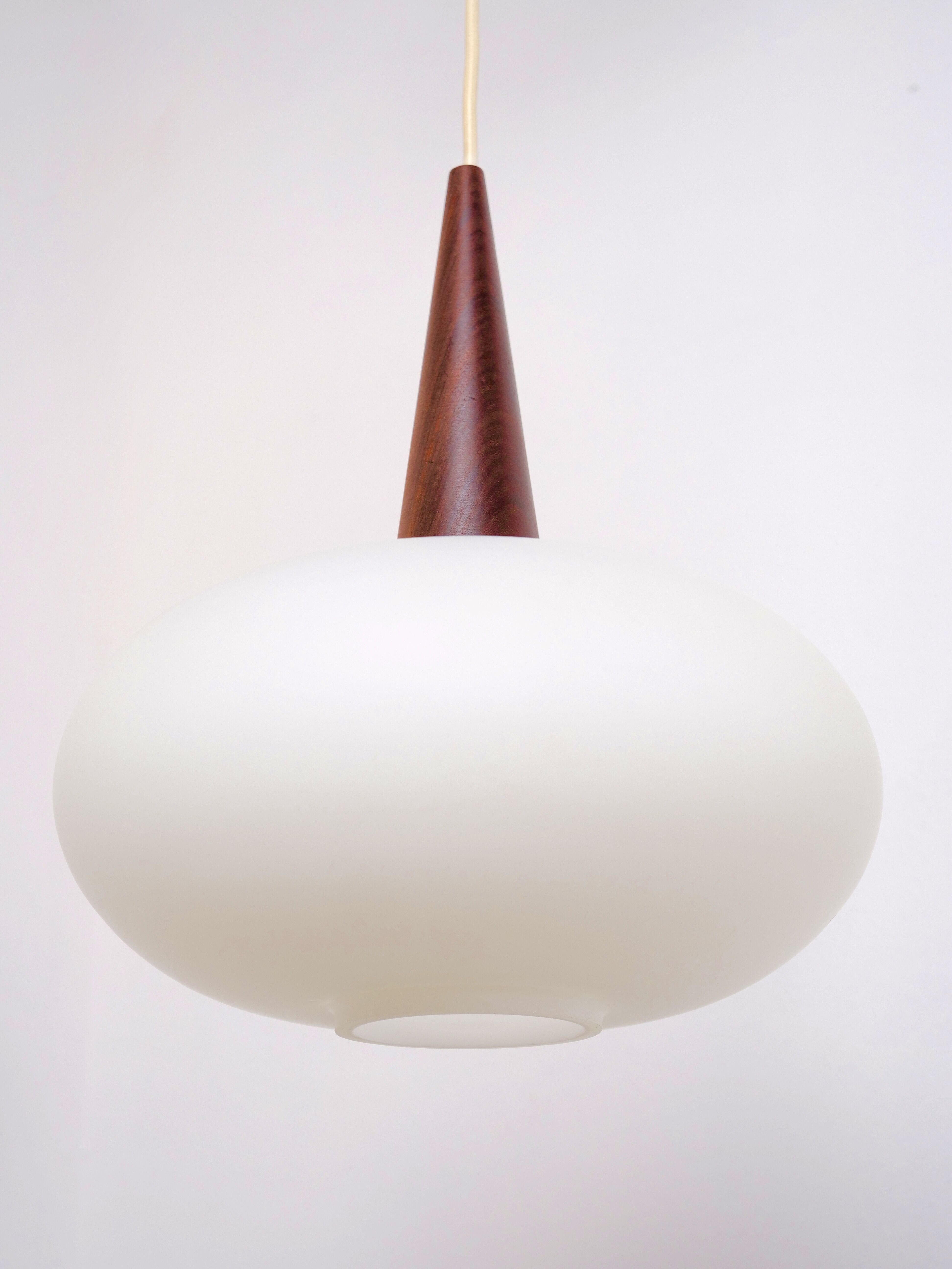 Opaline suspension Louis Kalff for Philips 1960