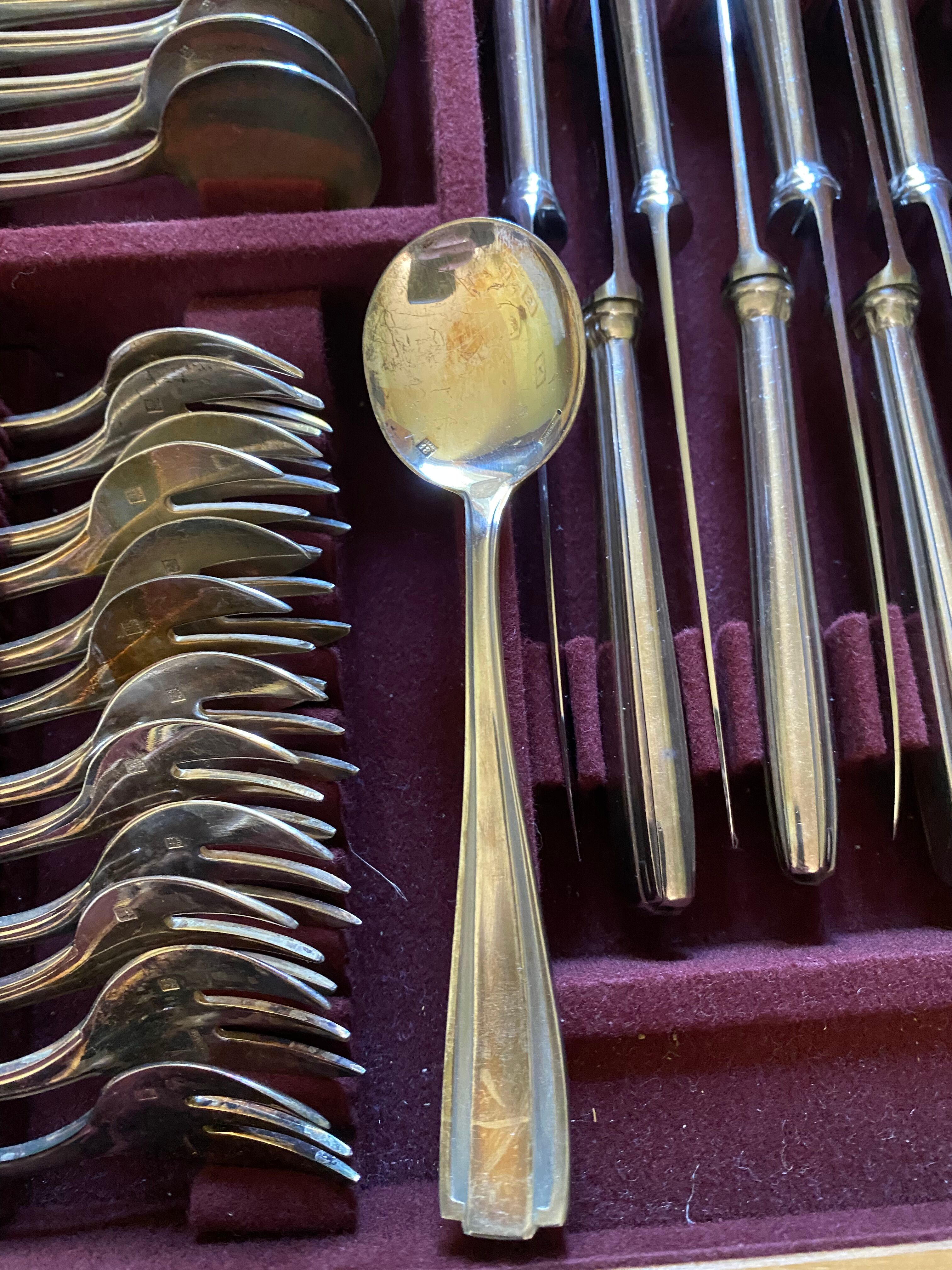 Ménagère en métal argenté