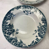 Set of 4 old hollow plates