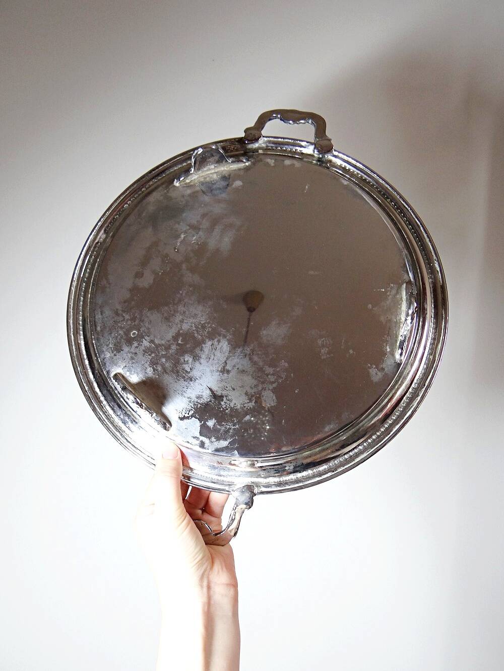 Rare vintage oriental covered serving dish in silver-plated metal, mid-20th century.