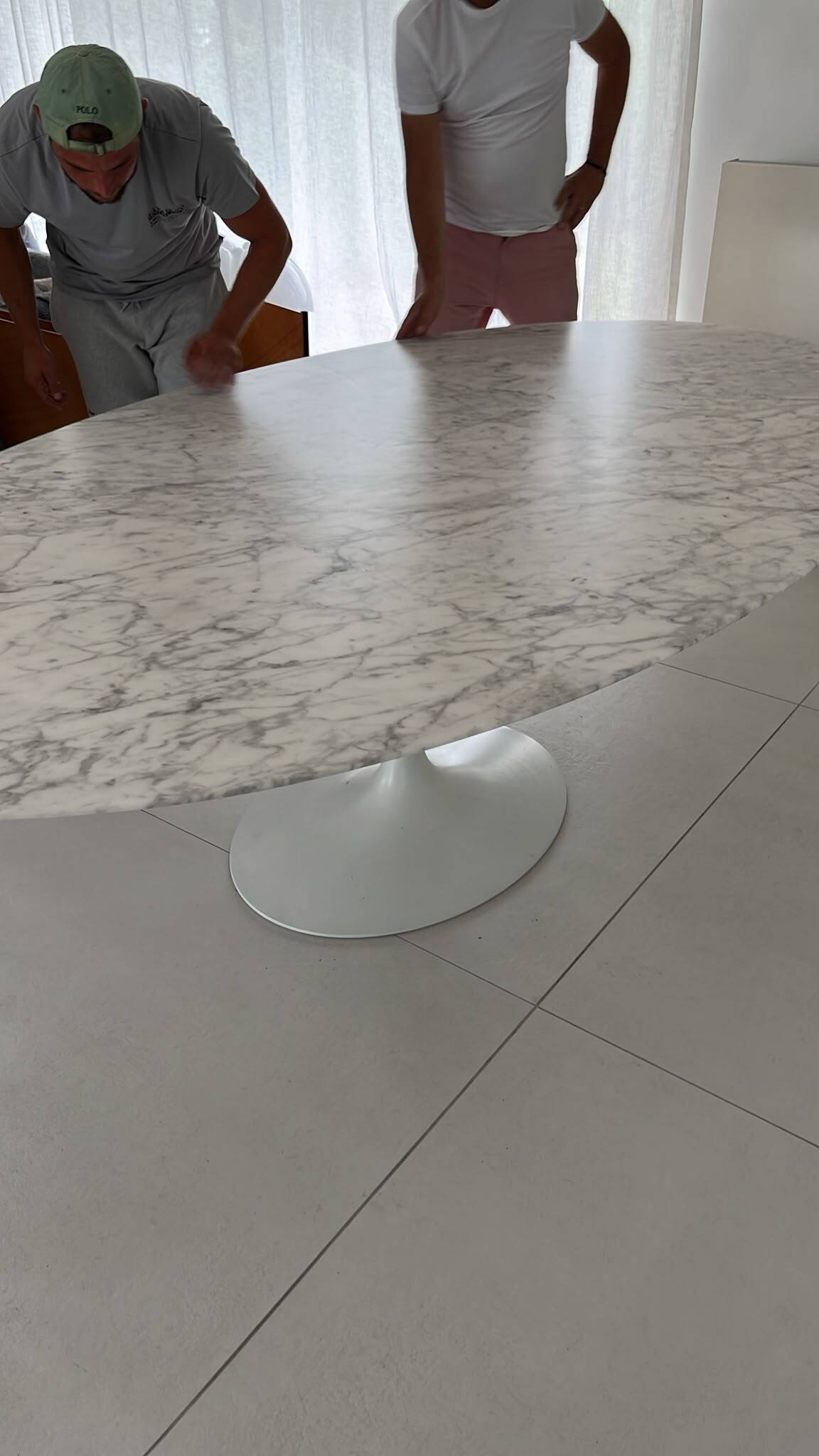 Original Knoll Tulip oval dining table 244x137 Eero Saarinen Arabescato Matt