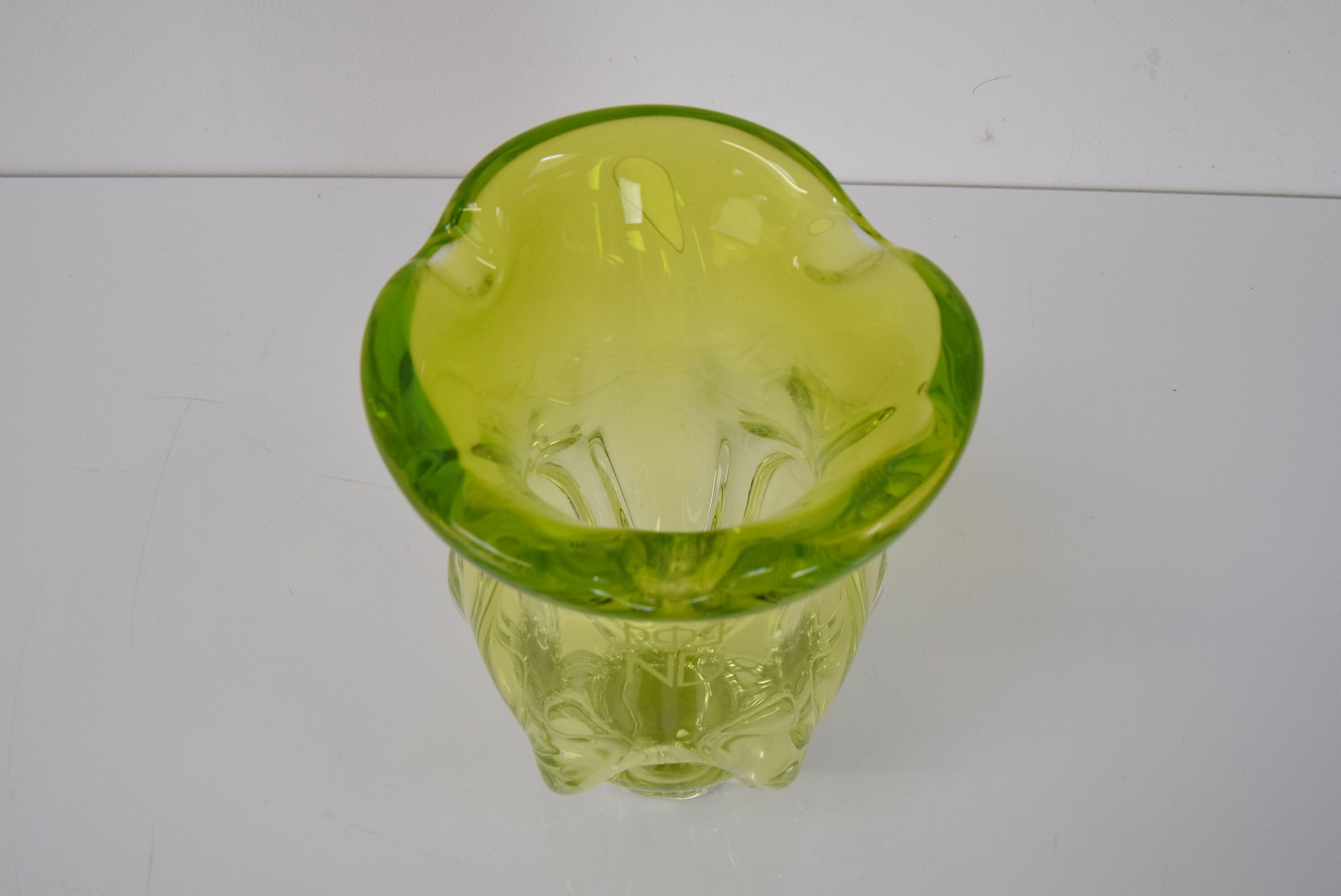 Art Glass vase designed by Josef Hospodka in the former Czechoslovakia in the 1960's