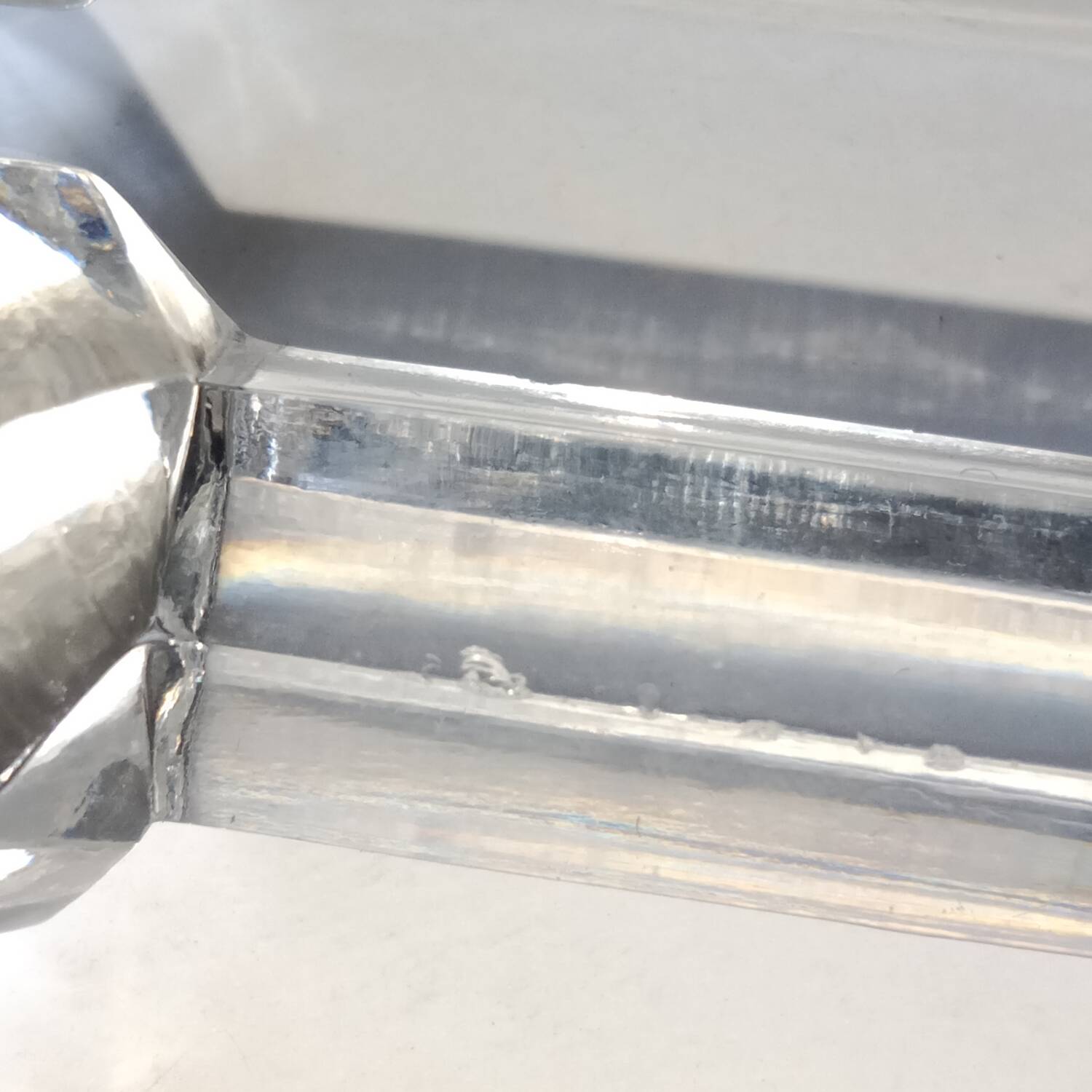 12 cast crystal knife rests