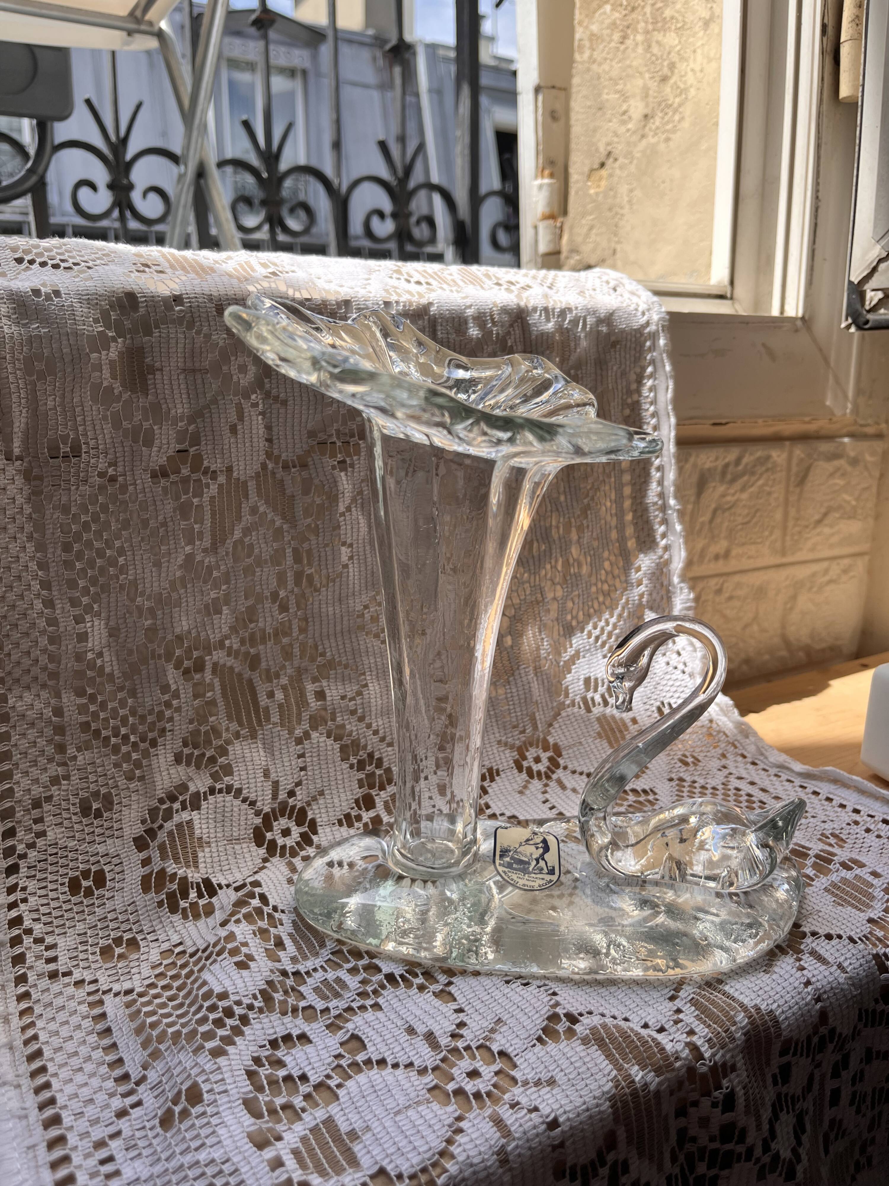Blown glass art vase – Swan & flower, signed Soisy-sur-École