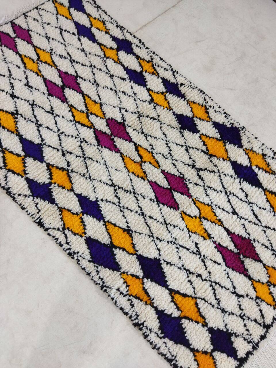 Handmade moroccan berber rug 190 x 100 cm