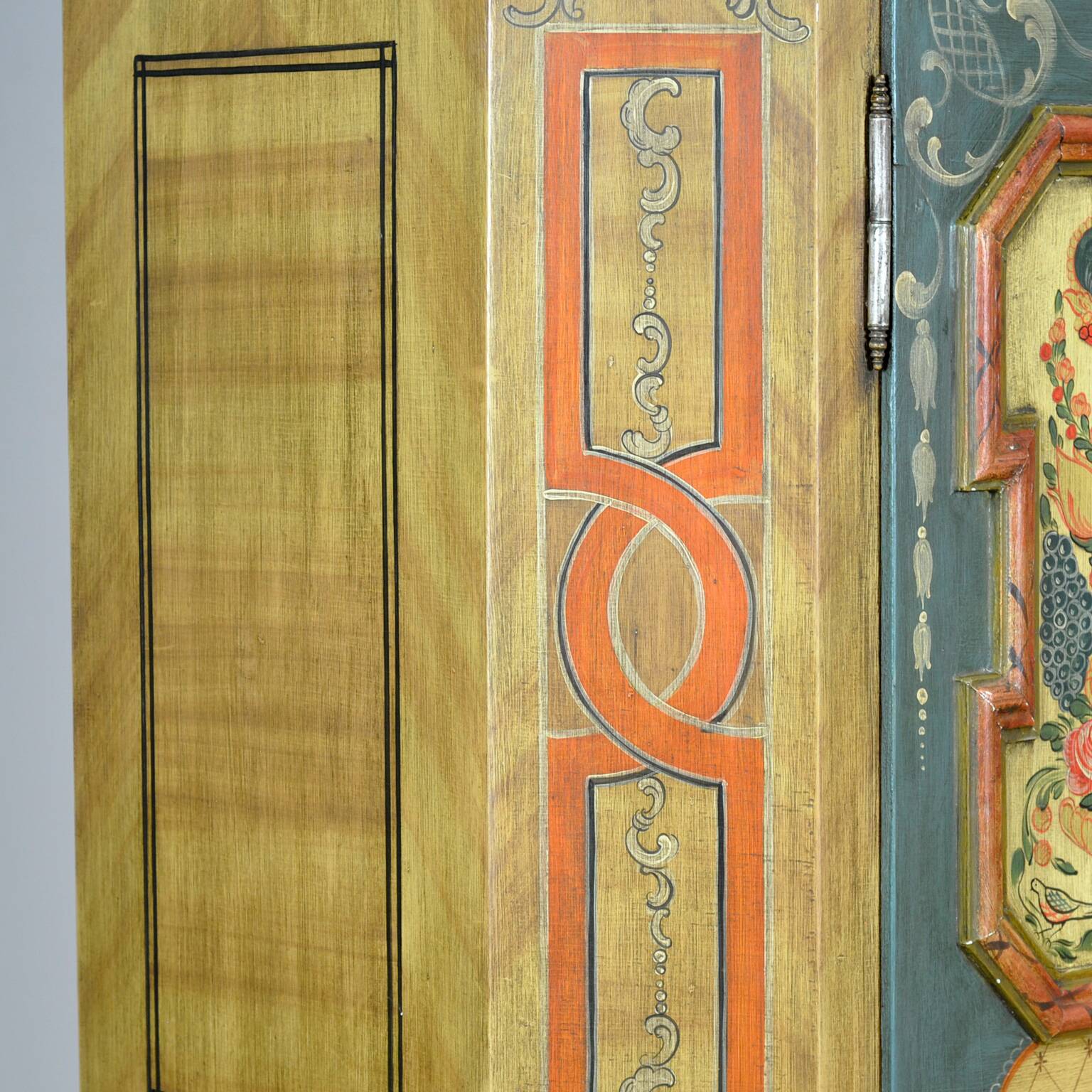 German bridal cabinet