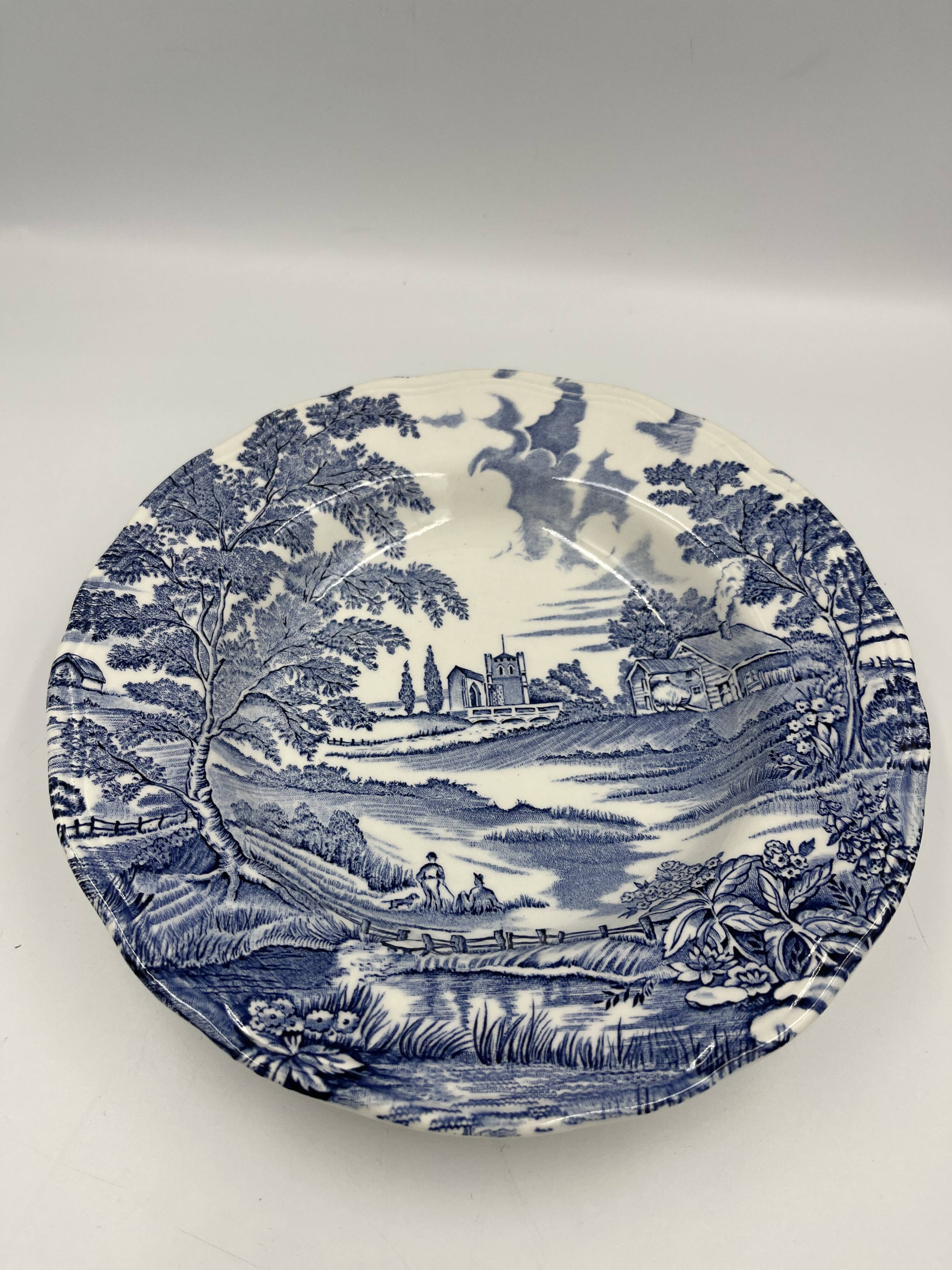 6 Hollow plates English Vintage style