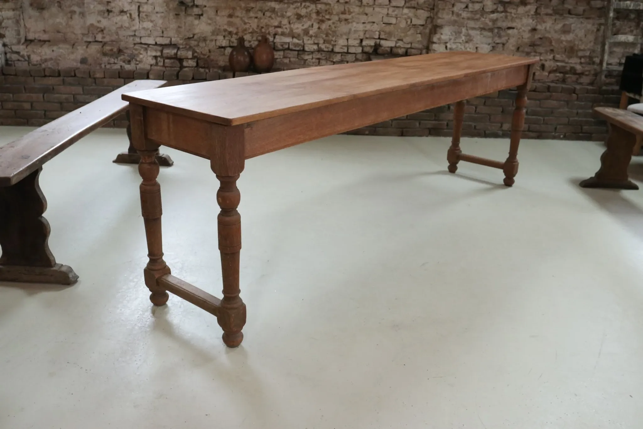 Long antique oak table with turned legs – 239 cm