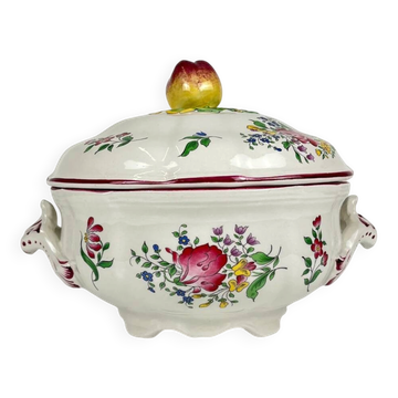 Small soup tureen KG Lunéville, model "Réverbère", rose pattern.