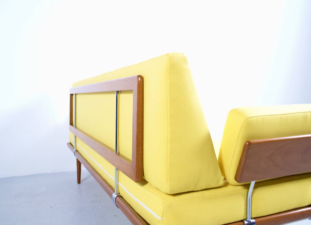 DAYBEB MODEL MINERVA PETER HVIDT & ORLA MØLGAARD NIELSEN FRANCE & SON 1954