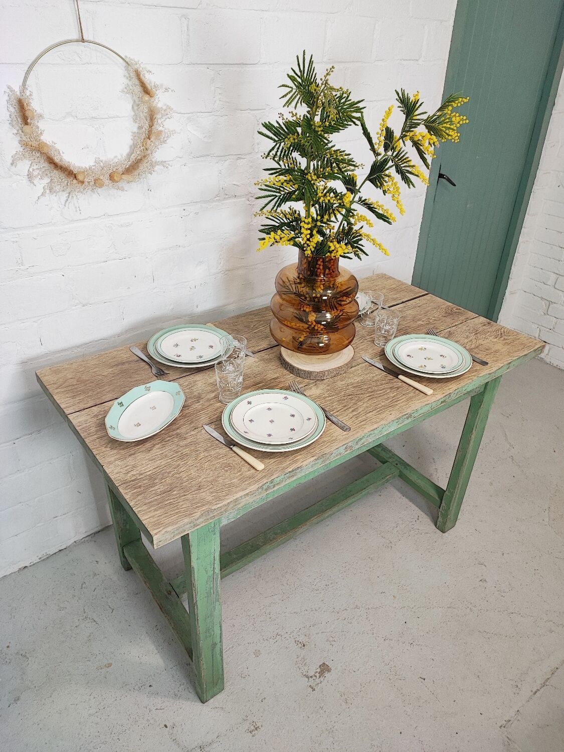 Table de ferme pieds patinés verts