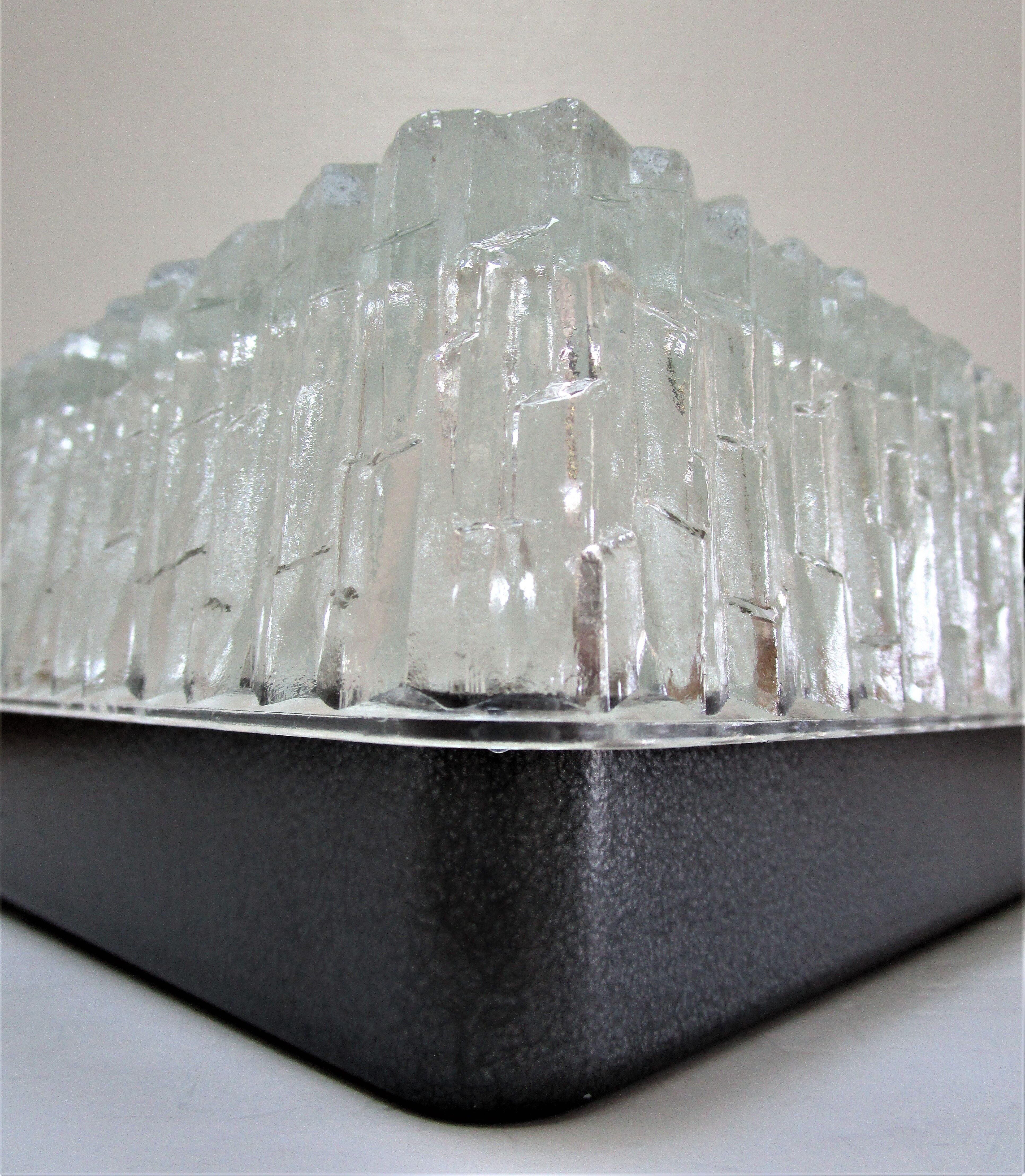 Apply Holophane XL square thick molded glass design 60 / 70 33 cmx33 cm