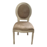 Medallion chair