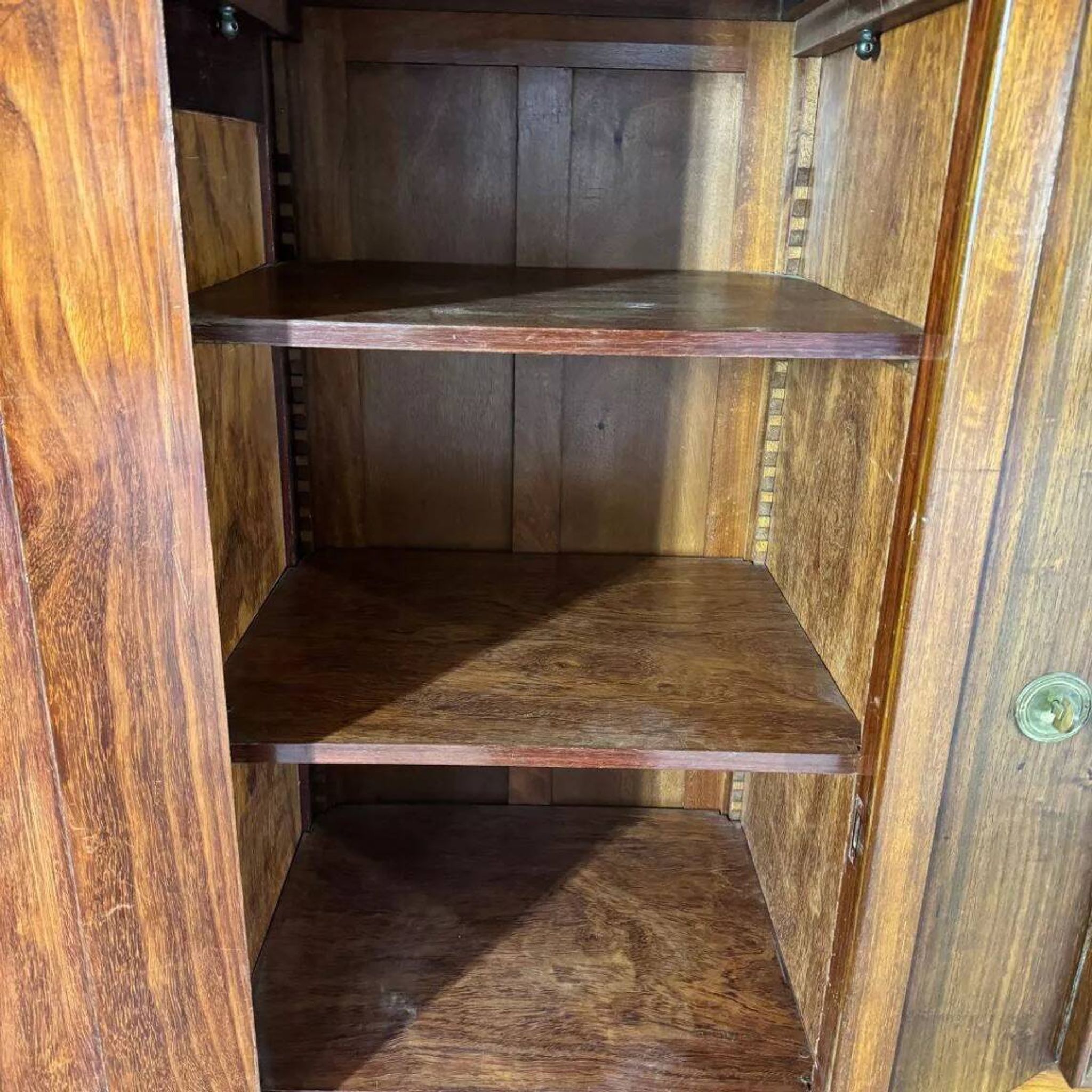 Buffet haut Art Déco en noyer - Époque 1930