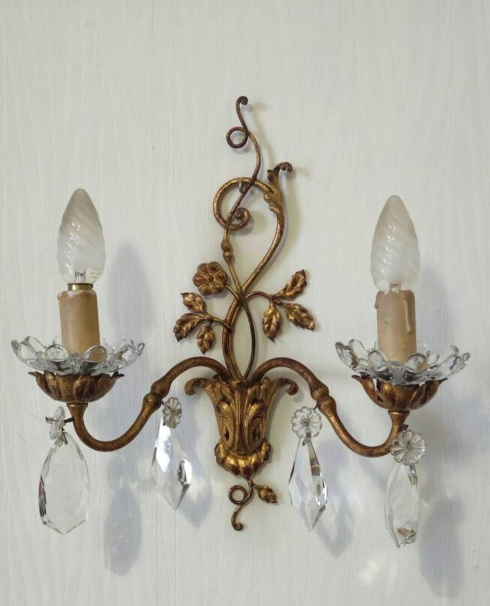 Wall sconce with pendants in Louis XV style