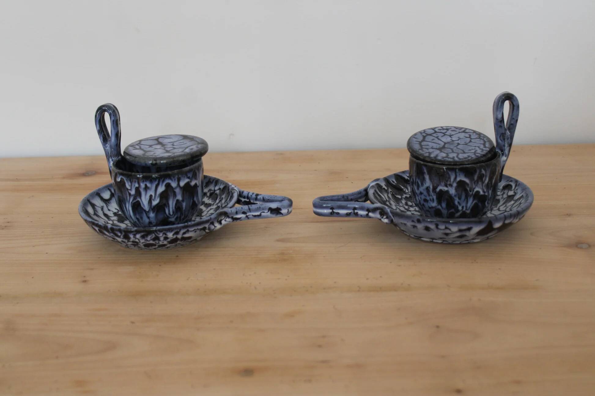Pair of covered ceramic vintage trembler cups